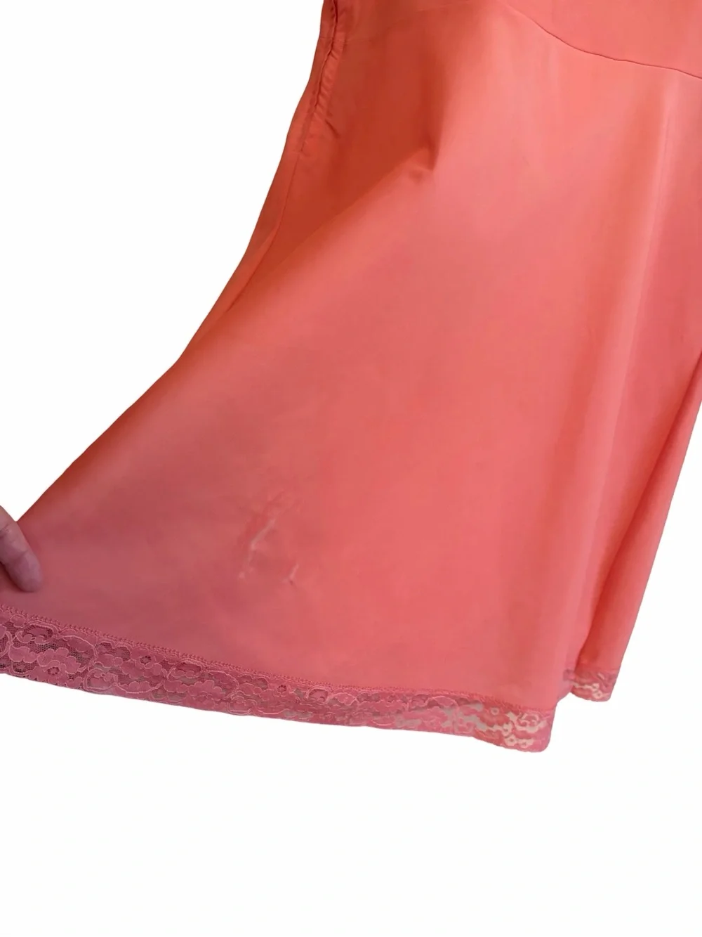 Vintage | Coral Pink Lace Trimmed Pin Up Slip - Picture 13 of 13
